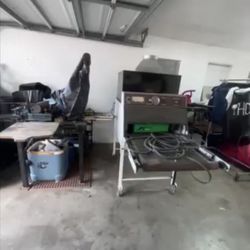 Freee Conveyor Belt And 4 Way Station Screen Printer