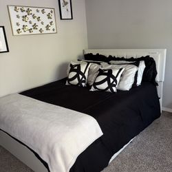 White Queen Size Bed w/ 4 Pull out Drawers — Dresser Included