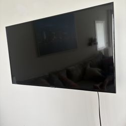 Selling A Ton Of Furniture 