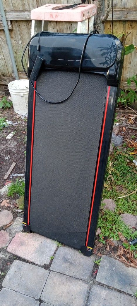 Walking Pad Treadmill With Remote $70 Firm