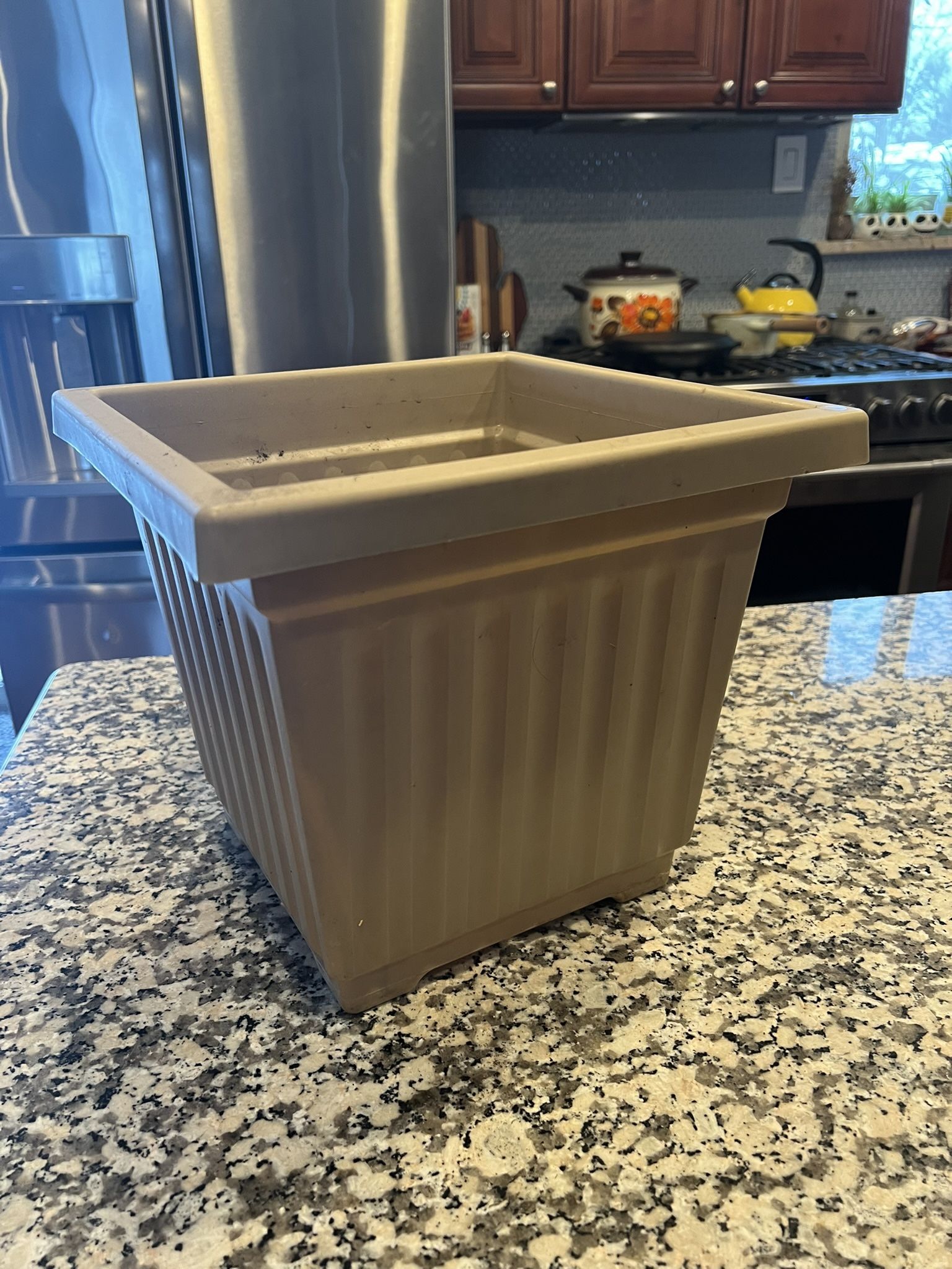 Resin Square Flower Pot