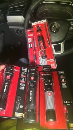 Husky Flashlight & Milwaukee Ratchet Tool Bundle