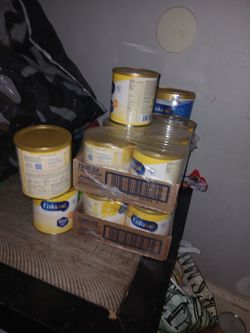 Case of Enfamil Infant Formula (6 Cans x 12.5 oz)+1 extra can