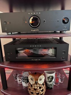 Onkyo Icon Series M-80 Power Amplifier & P-80 Pre-Amplifier / MINT CONDITION