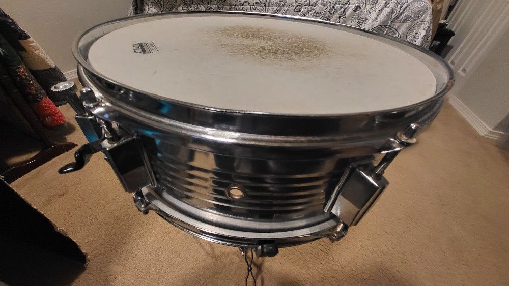 Vintage Pearl Custom Snare Drum, Stand  and Seat