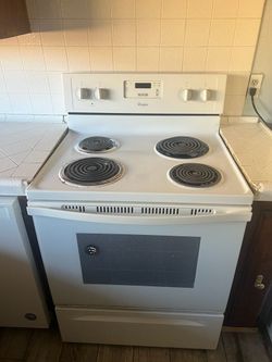 Whirlpool White Electric Coil Range