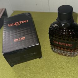 Valentino Coral Fantasy Colonge 