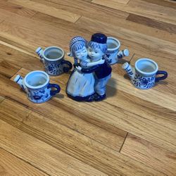 Mini plant holder pitcher  4 count, blue & white ceramic  figurine lot 