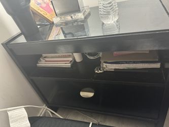 Side Table With 1 Drawer And Storage Space 