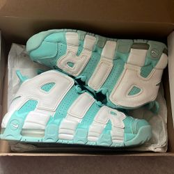 Nike Uptempo 