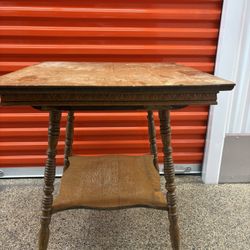 Table/Side table/antique table/