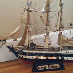 Ship Model HMS BOUNTY