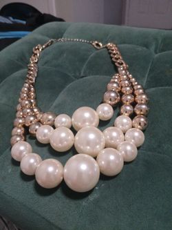 Pearl necklace