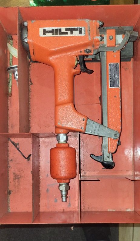 HILTI TN 200 AIR PNEUMATIC NAIL GUN, MAX 8 BAR, 120 PSI, WEST GERMANY