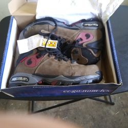 Nautilus Work Boots Men's Size 10 And 1/2 Brand New Never Worn In The Box 