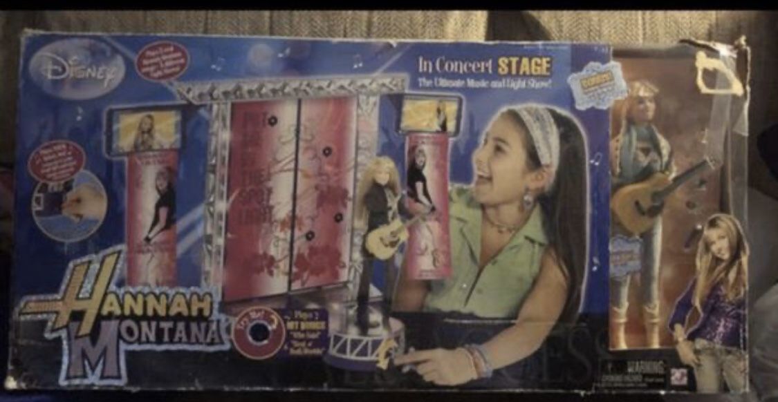 Hannah Montana concert stage