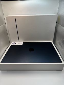 M4 MacBook Air, 16GB Ram, 256gb, In Amazing Condition, For Sale/Trade