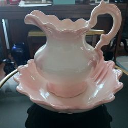 REALLY NICE LOOKING SMALL  PITCHER AND BOWL WHITE AND LITE PINK 