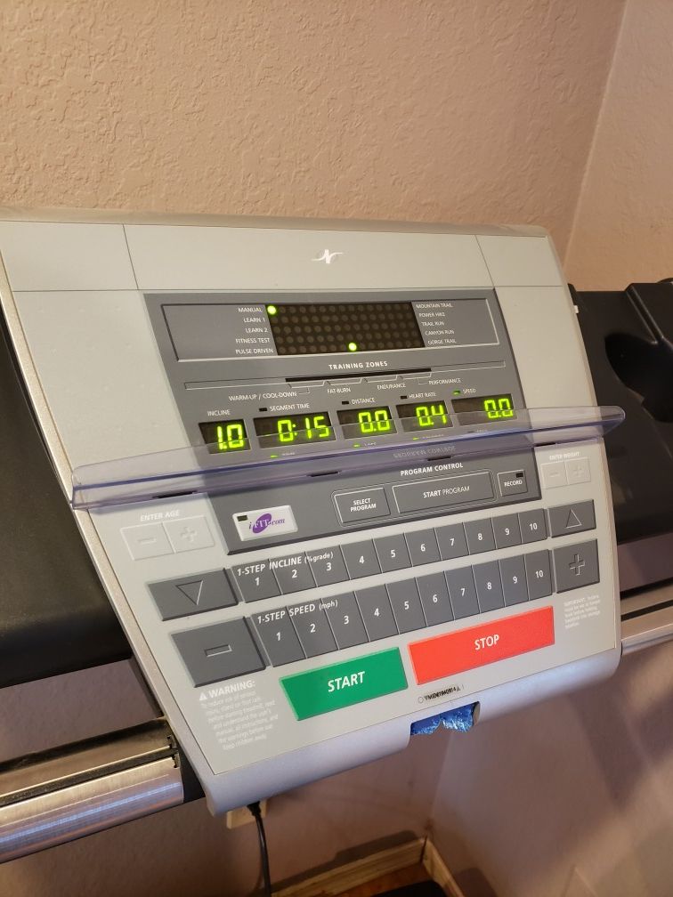 NordicTrack Summit 4500 X Treadmill *Incline/ Decline* for Sale in