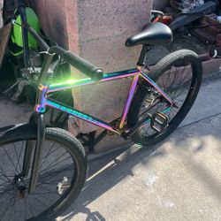 Still Works Perfectly Fine /bmx Bike 