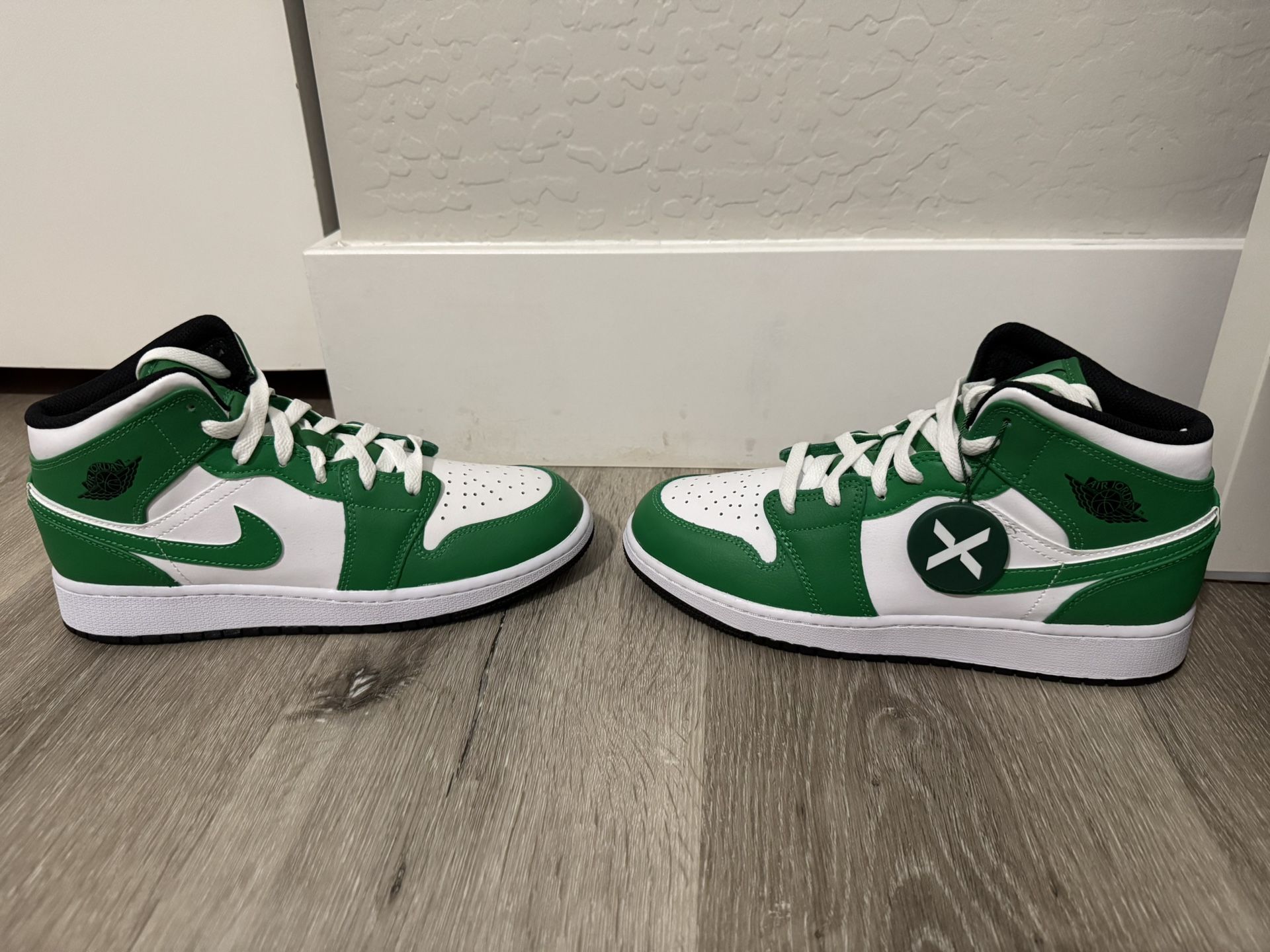 Nike Air Jordan Lucky Greens Size 6.