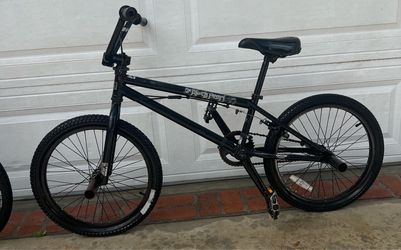 2 MirraCo Bmx’s