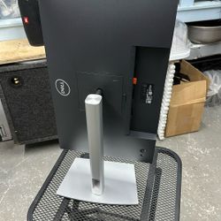 Dell P2423DE 24" QHD USB-C Hub Monitor