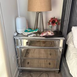 Night stands / dresser
