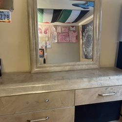 Free Dresser With Mirror