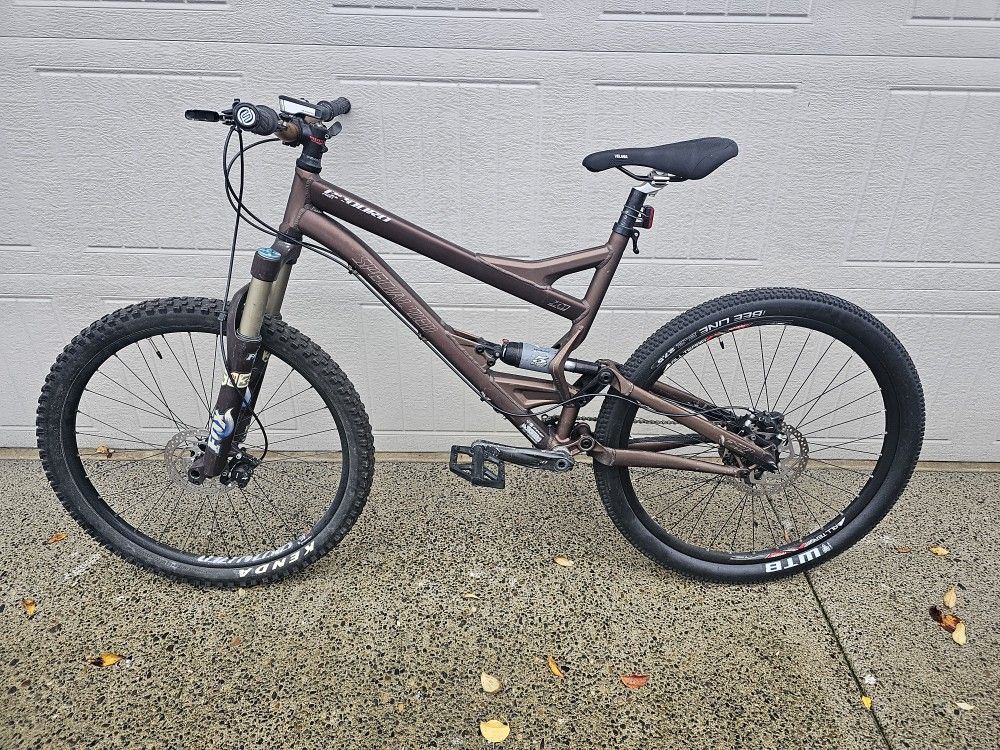 2006 Specialized Enduro prefabricated Pro for