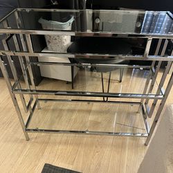 Mirrored Chrome Decorative Table/Shelf