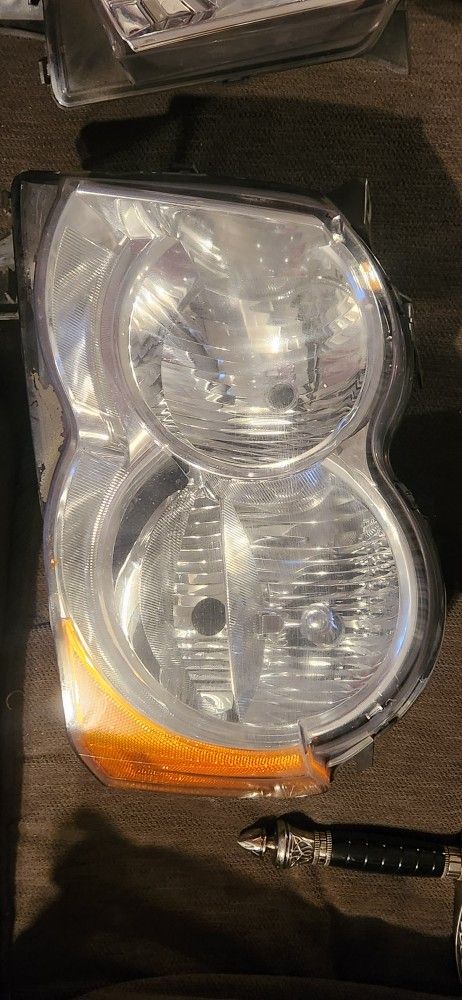Headlights And Taillights Assembly 2008 Jeep Cherokee