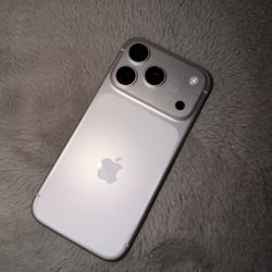 Apple 17 Pro iPhone White Titanium