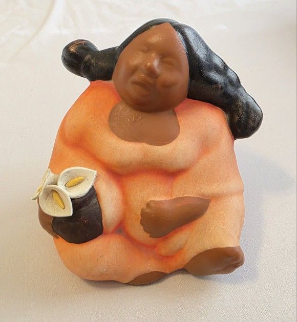Lady Gordita Mexican Folk Art Pottery Ceramic with Flowers from Mexico 2008 - OBO