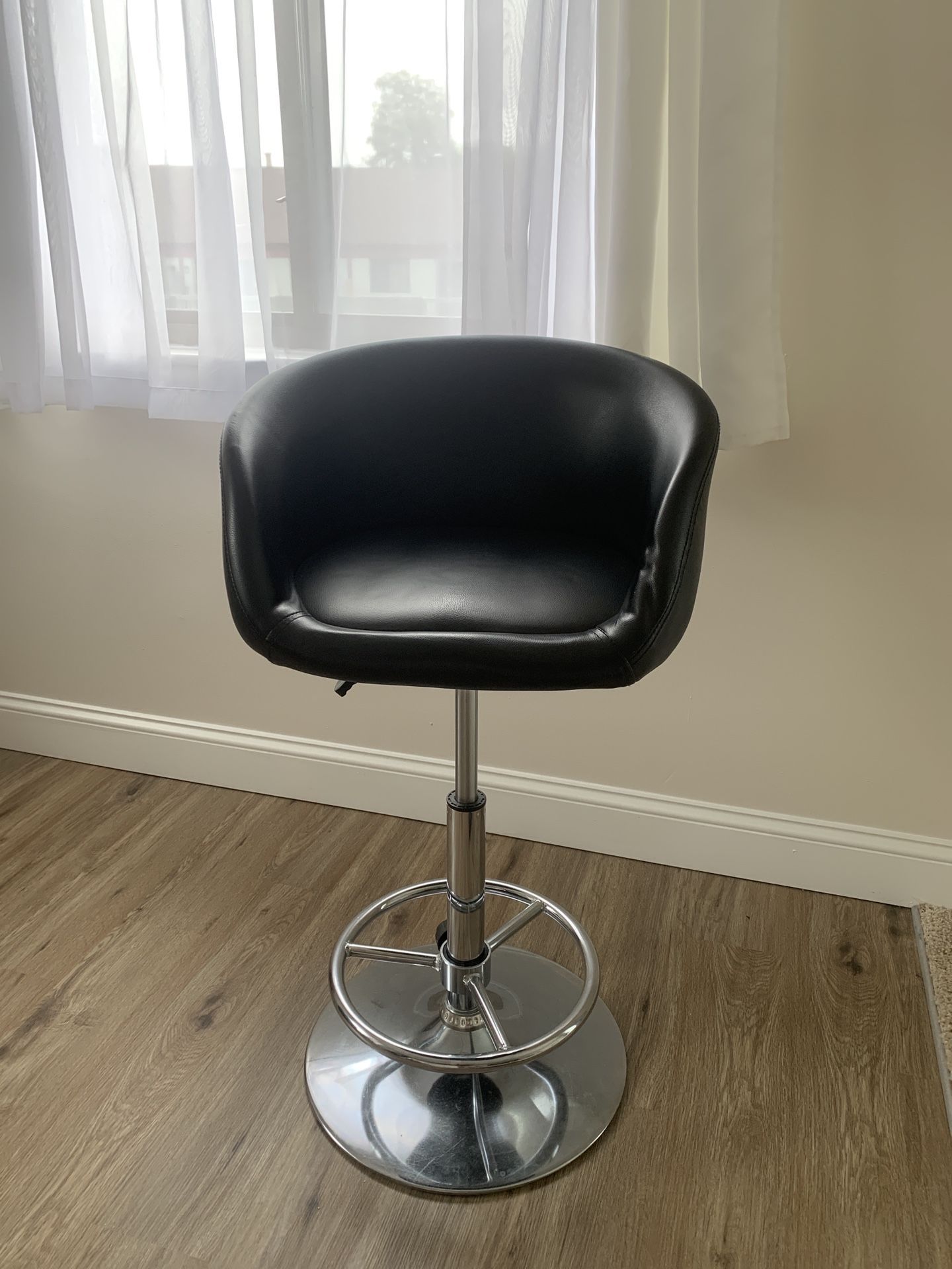 Black bar Stool