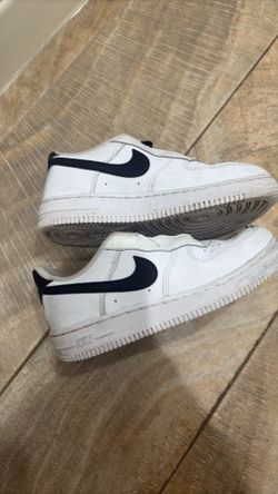 Nikes size 2 kids