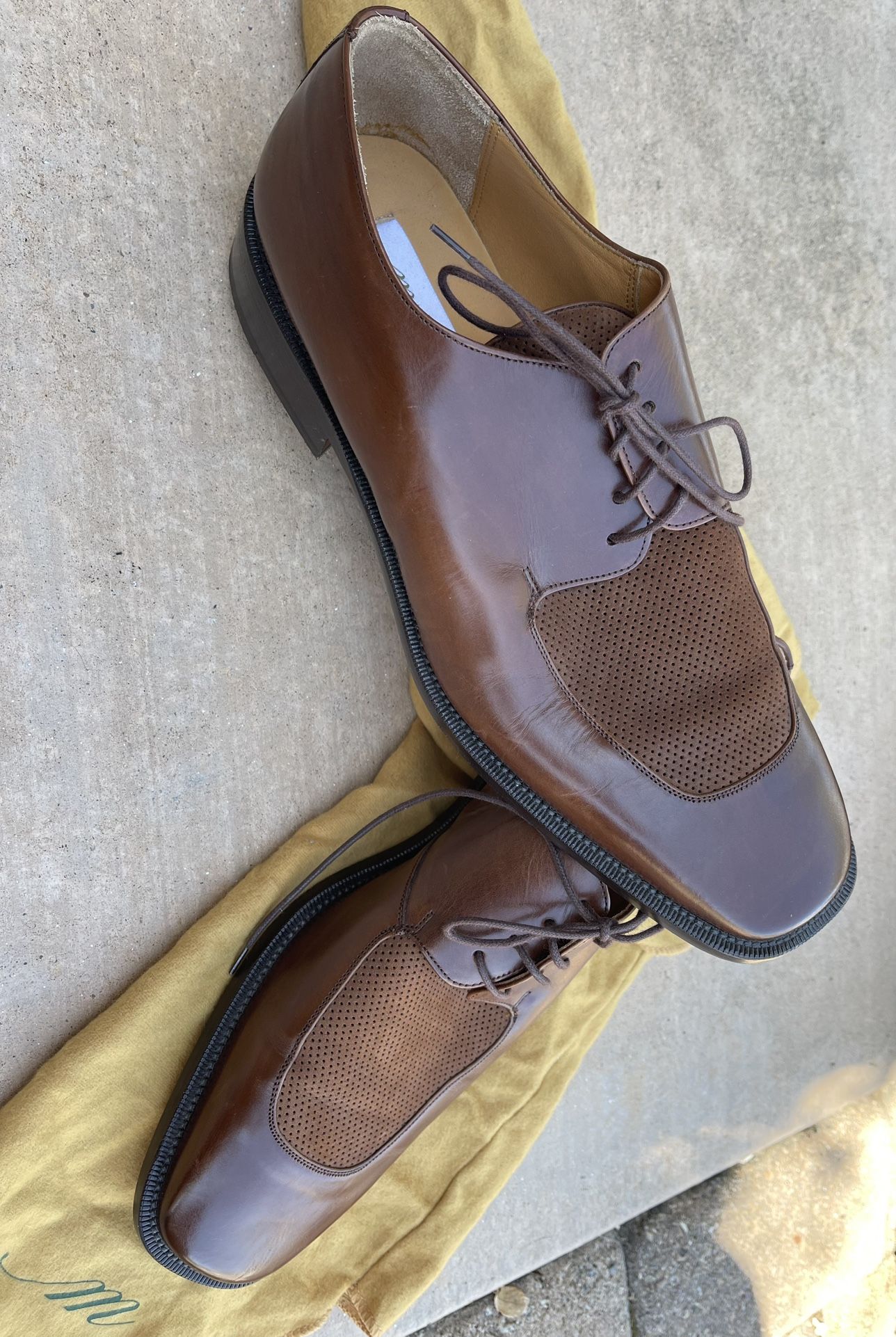 Never worn, real leather, luxurious men's size 11 Mezlan Brown