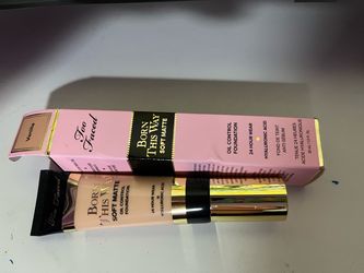 Two Faced Foundation - Vanilla