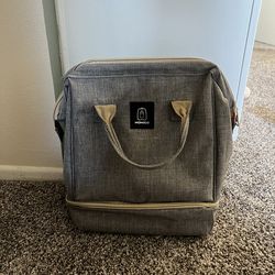 Momigo breastpump backpack
