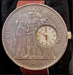 ⭐️ VINTAGE OMEGA WATCH EMBEDDED IN LARGE 38MM EUROPEAN SILVER COIN RARE ⭐️