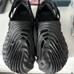 Salehe Sasquatch Crocs