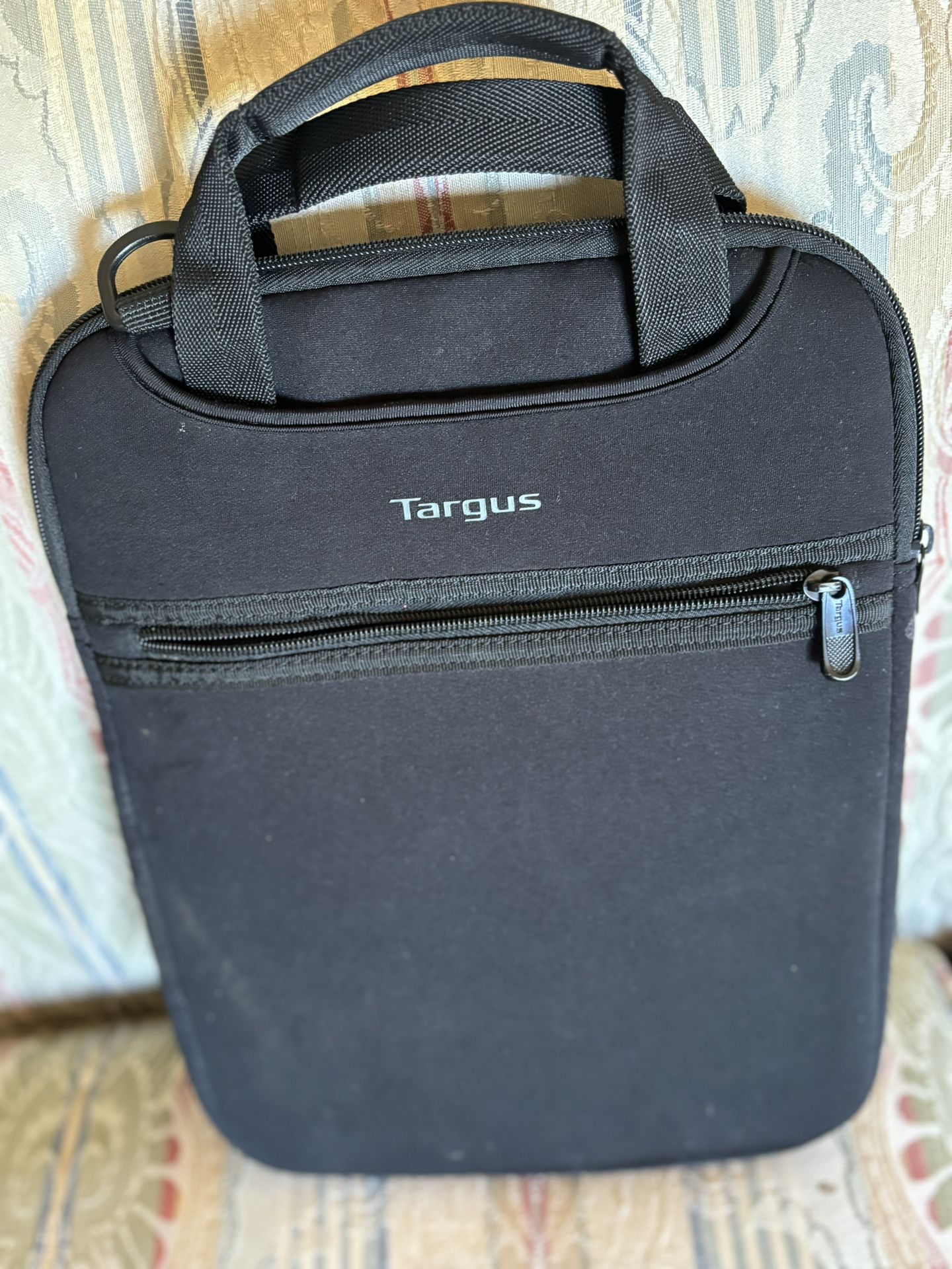 Bag Brand New Can Be Uses Laptop Or Any other Purpose 