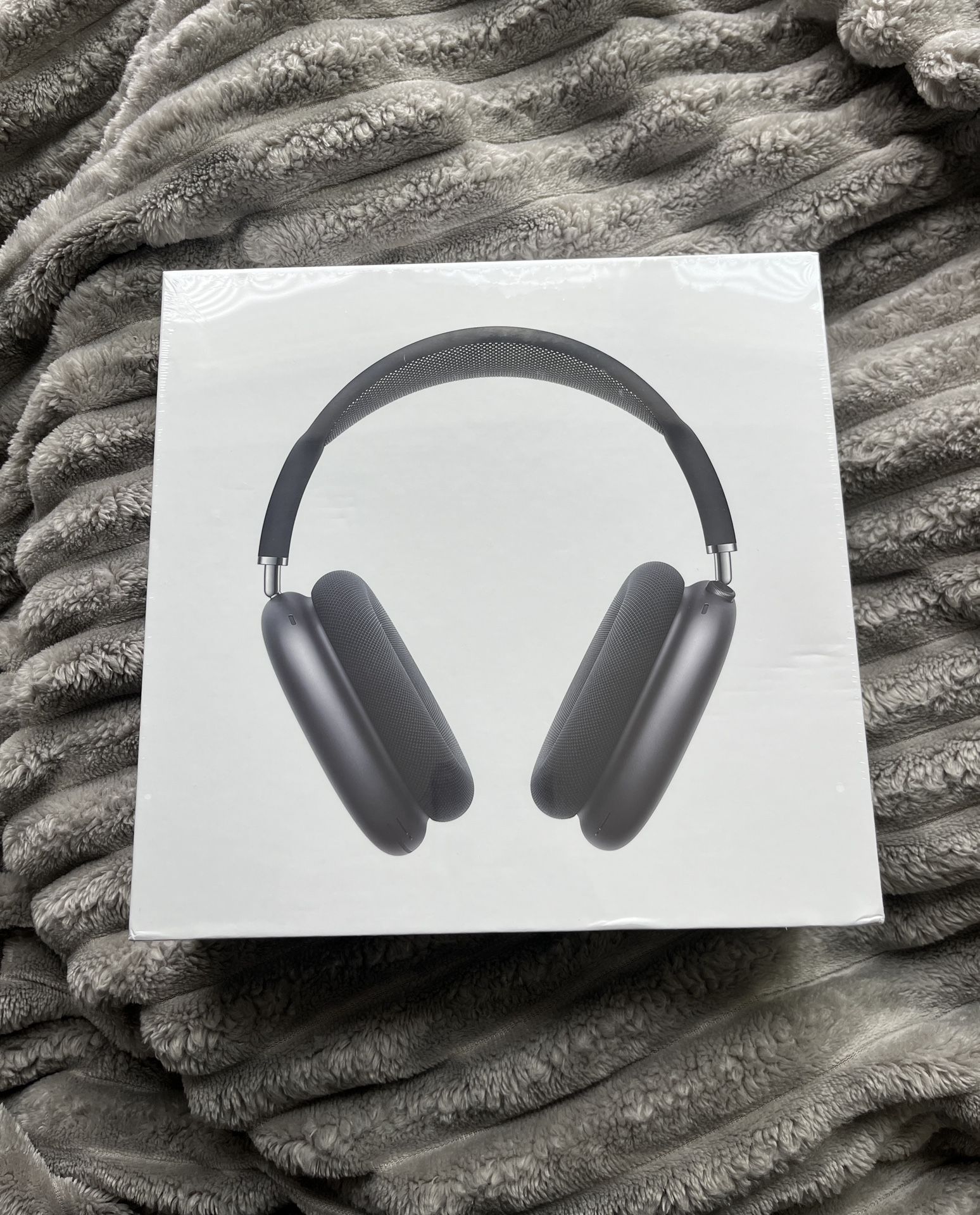 AirPod maxes