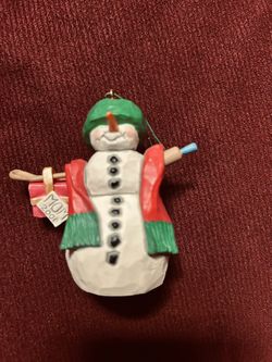 2001 MOM HALLMARK KEEPSAKE CHRISTMAS ORNAMENT No Box