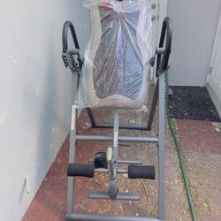 Innova Heavy Duty Inversion Table – Adjustable Back Stretch & Therapy