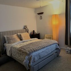 QUEEN MATTRESS  AND BEDFRAME