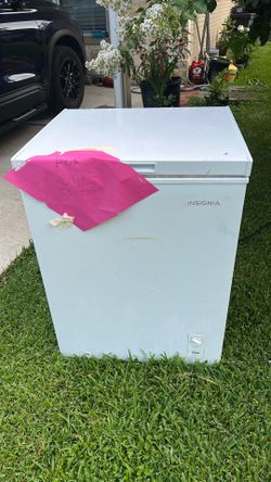 Insignia freezer