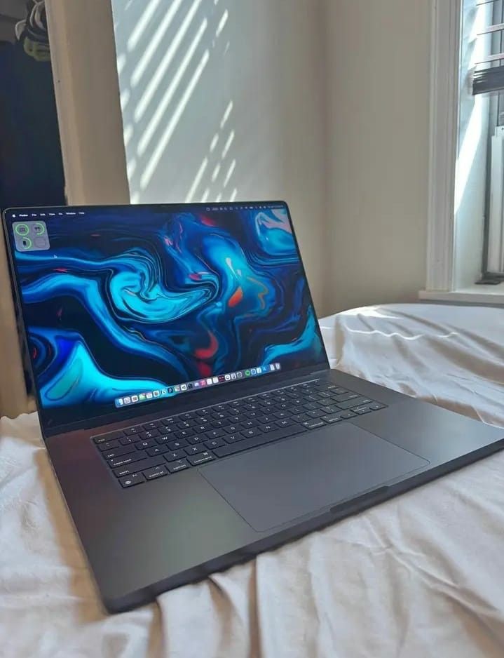 16 inch MacBook Pro M4 Pro 512gb ssd 24gb ram