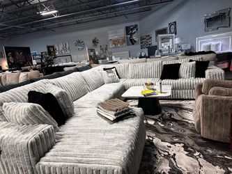 Oversized corduroy sectional! 📲🚨 Easy Financing!
