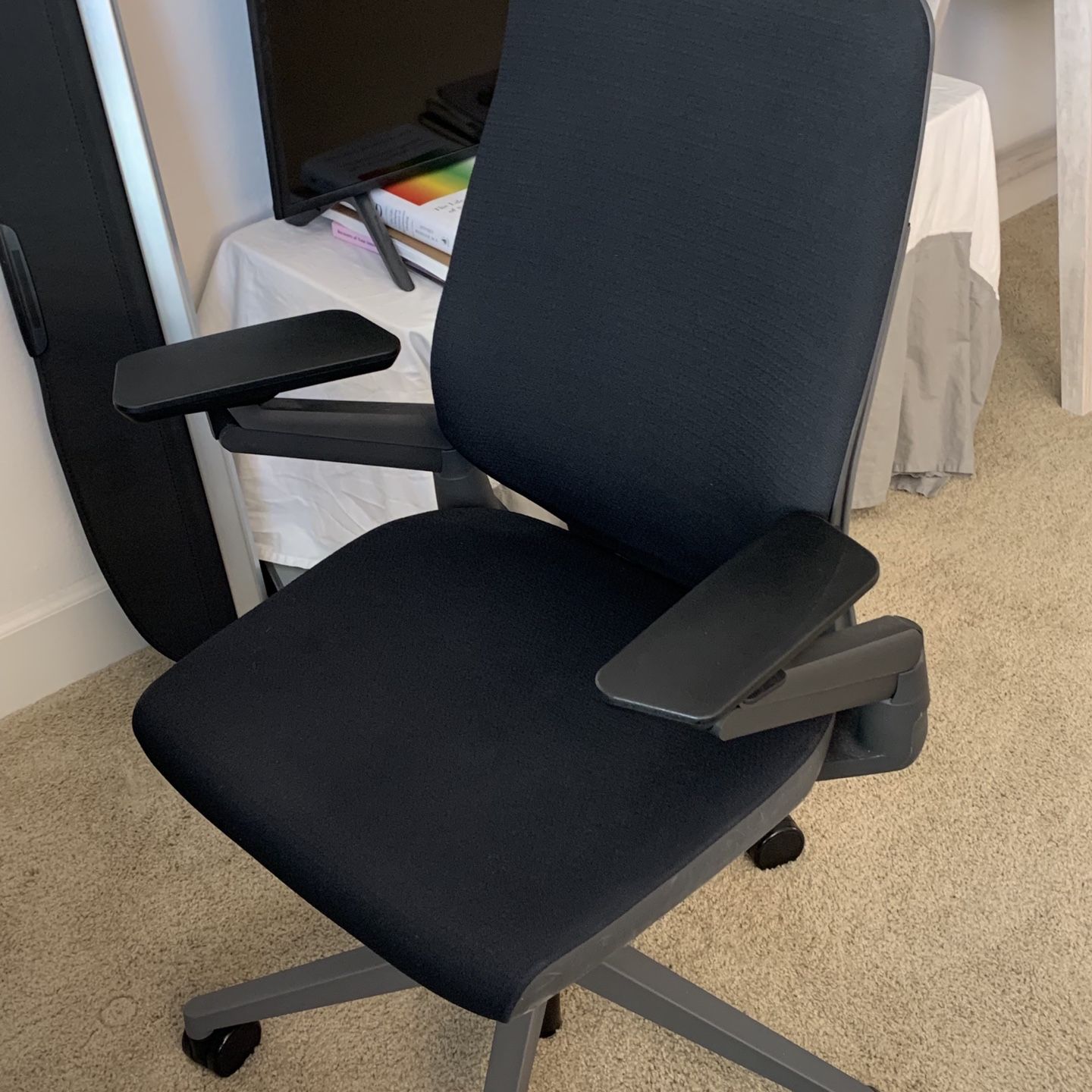 Steelcase Chair Model 442a30 2014 Black for Sale in Santa Clara CA OfferUp